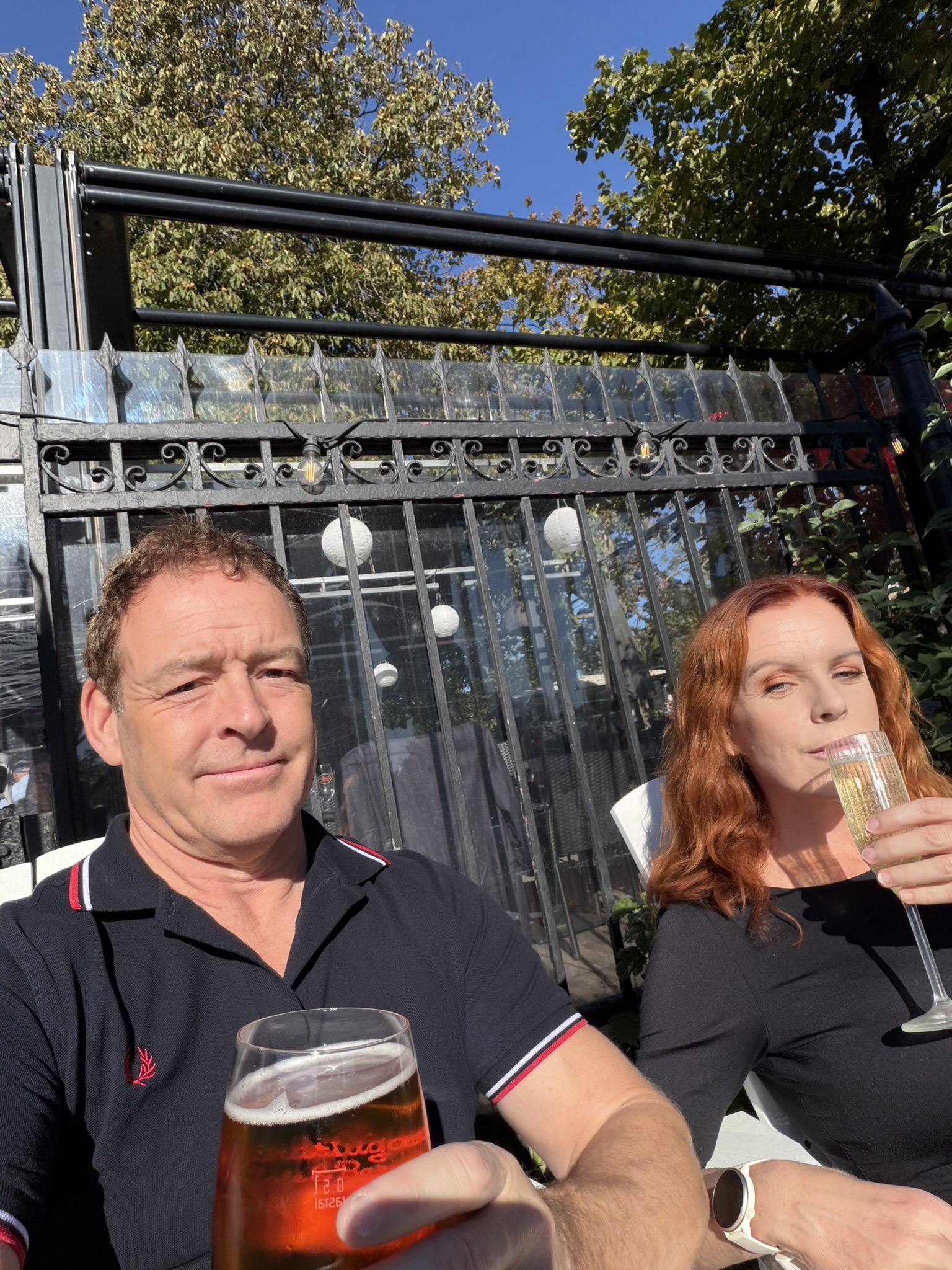 Fuktkontroll i Sollebrunn och sen en Göteborgsövernattning.